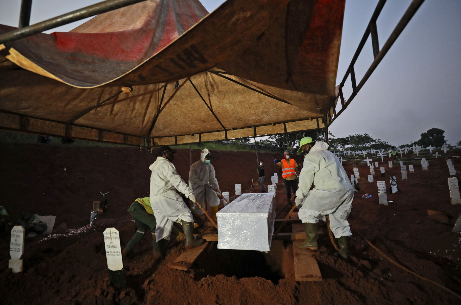 Virus Outbreak Milestones Photo Gallery